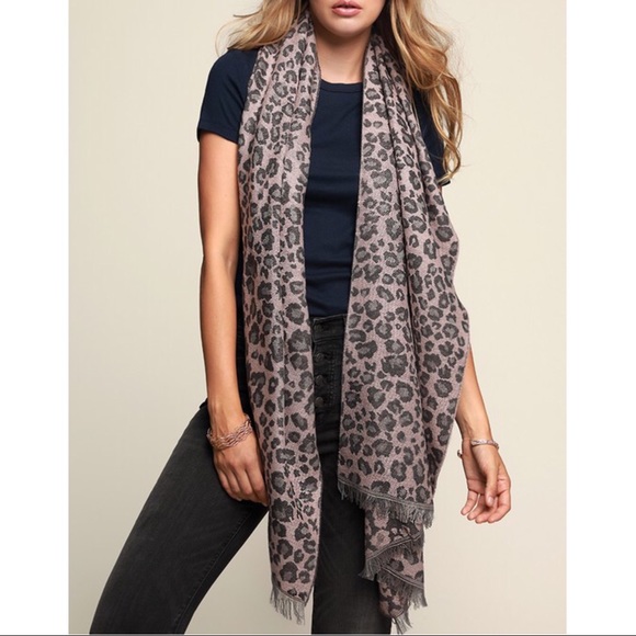 🌺5⭐️Gorgeous Leopard Print scarf - Picture 4 of 6